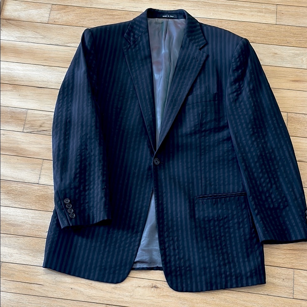 Jhane Barnes Blue Sport Coat with Subtle Plaid Pattern
